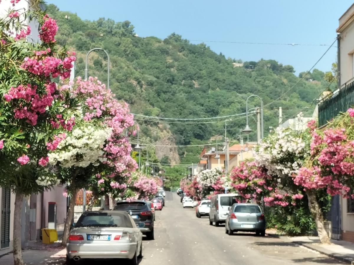 Tuttifrutti Holiday Acireale Dış mekan fotoğraf