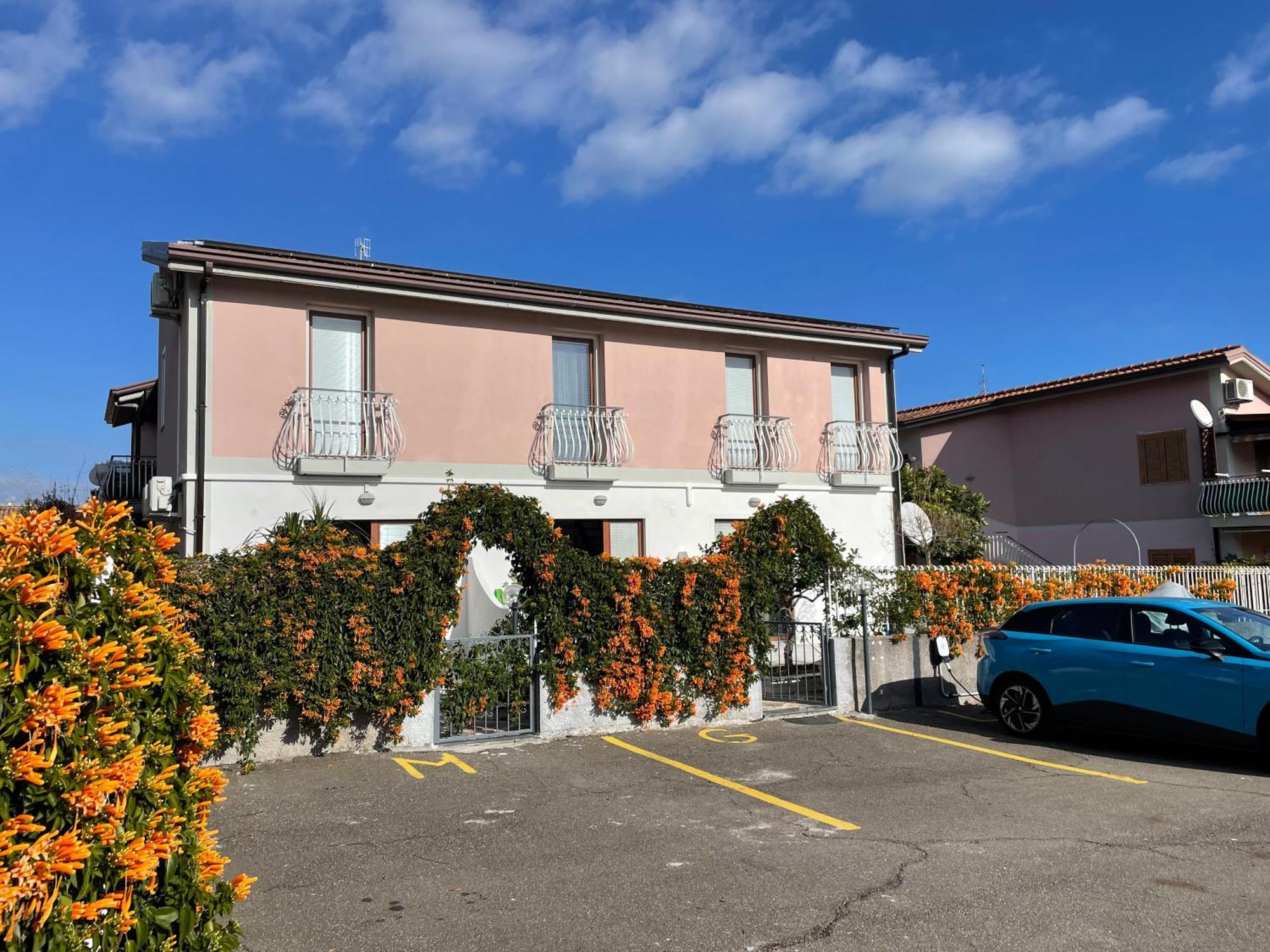 Tuttifrutti Holiday Acireale Dış mekan fotoğraf